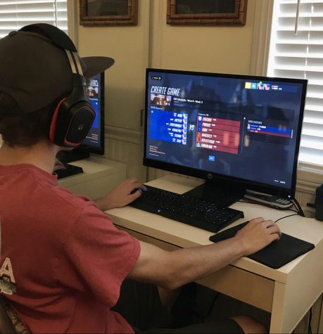 Sean Cronin, freshman, waits for an Overwatch match to start on Oct. 21. BOHS eSports ultimately lost to Cypress High School, 2 - 0, and fell to 2-1 overall on the season.
