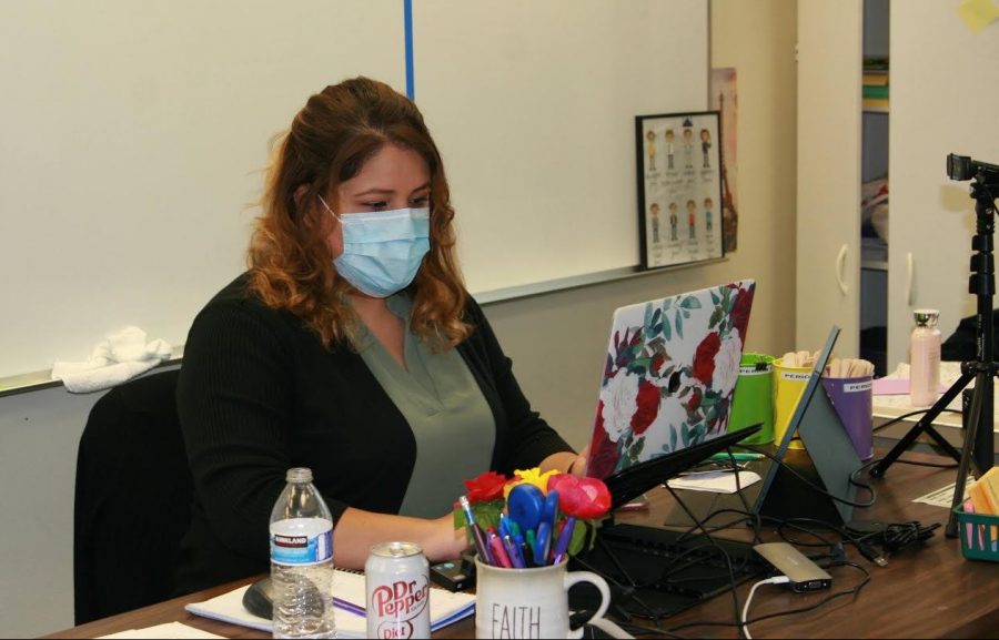 Daisy Arias, Spanish teacher, teaches lessons during a recent Zoom session. 