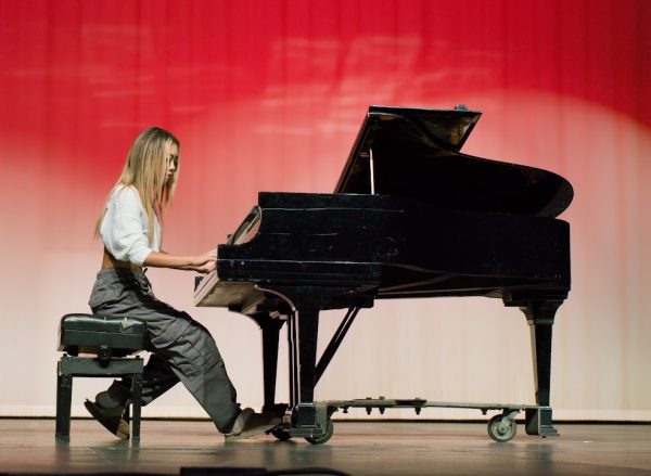 Simone Ligason-Tiquia, sophomore, performs Chopins Fantaisie-Impromptu. Ligason-Tiquias classical performance won her the Best in Other award at the 2023 Breas Got Talent competition.