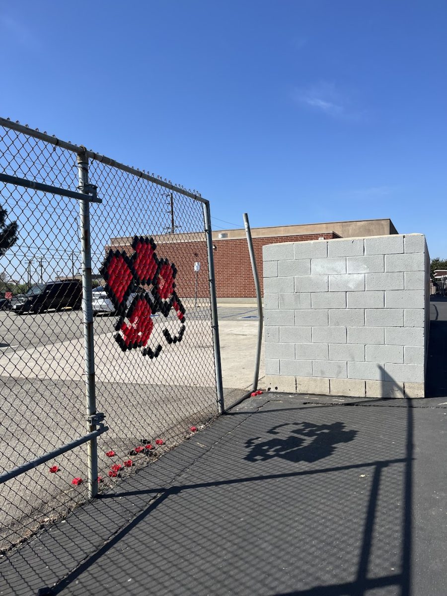 A chainlink fence at the Brea Junior High School campus. Measure H, a $160 million bond aimed at renovating BJH and facilities throughout BOUSD, is on the ballot for the Nov. 5 election.